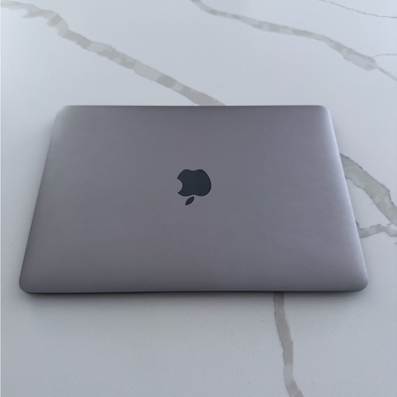 Apple Other - Apple MacBook 12" A1534 M3-7Y32 1.1GHz 256GB SSD 8GB RAM Gray (Read Description)